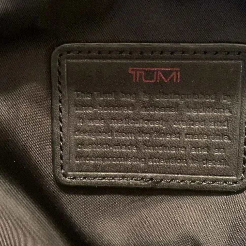 Tumi Virtue Courage Laptop Computer Backpack Navy/Black Leather Trim – Used